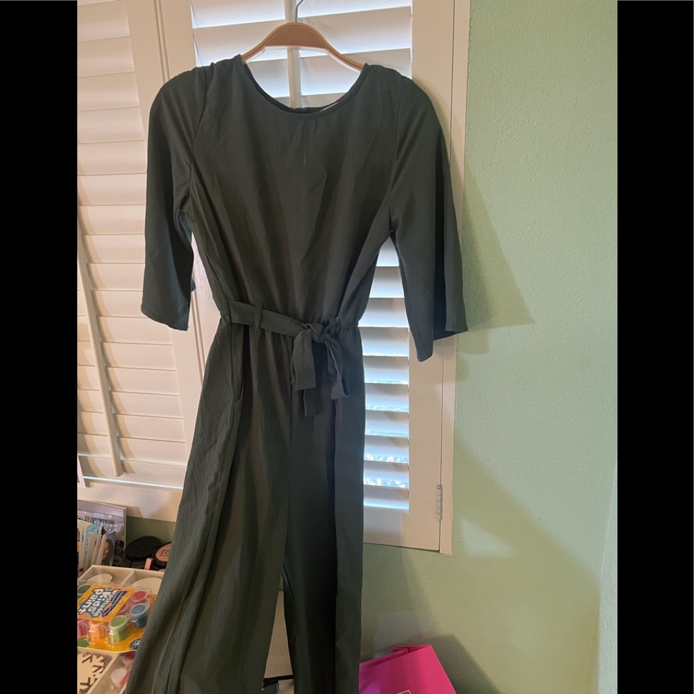 Girls size 14 green dark green romper. New from H&M